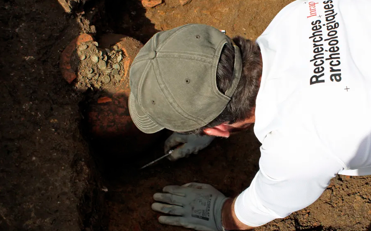 O que mais se sabe sobre a botija de moedas descoberta em Senon (França)