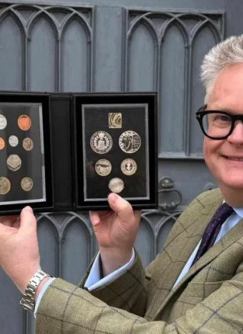 Coleção rara de moedas de "O Senhor dos Anéis" vai a leilão na Inglaterra