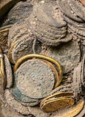 Tesouro Medieval e Sinagoga Antiga São Descobertos na Galileia, Israel