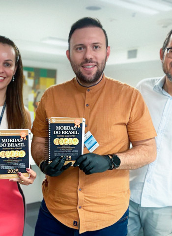 Museu de Valores do Banco Central recebe doação de livros sobre numismática