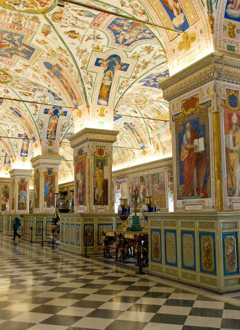 Os Segredos da Biblioteca do Vaticano: O Que é Possível Acessar e Quem Pode Consultar