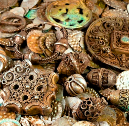 Tesouro medieval achado na Suécia reescreve a história monetária do século XII