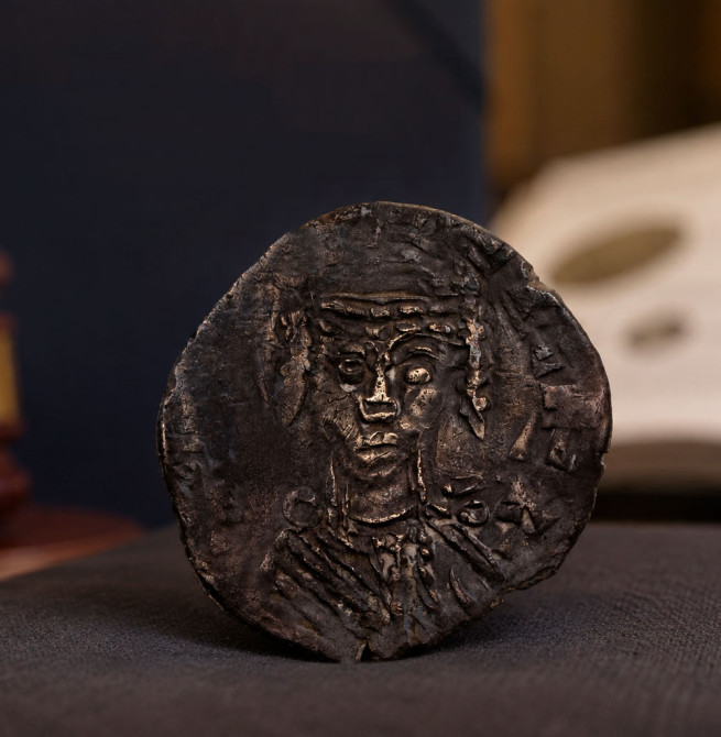 Estáter de ouro de Filipe II e raridades britânicas movimentam leilão de moedas em North Yorkshire