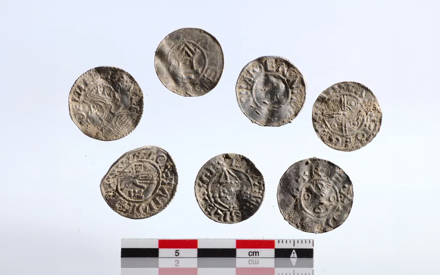 Maior Tesouro Viking de Moedas é Descoberto na Noruega