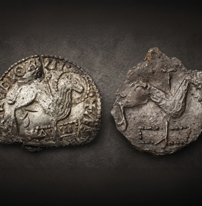 Moedas ‘Cordeiro de Deus’ de 1009 Ligadas ao Apocalipse São Encontradas na Dinamarca Após 1.000 Anos
